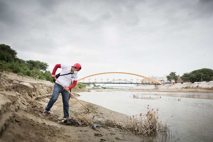 Limpieza del río Piura 23 de mayo de 2015Fotografía Desyree Valdiviezo Palacios23